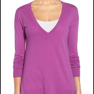 Halogen V-Neck Side Slit Sweater